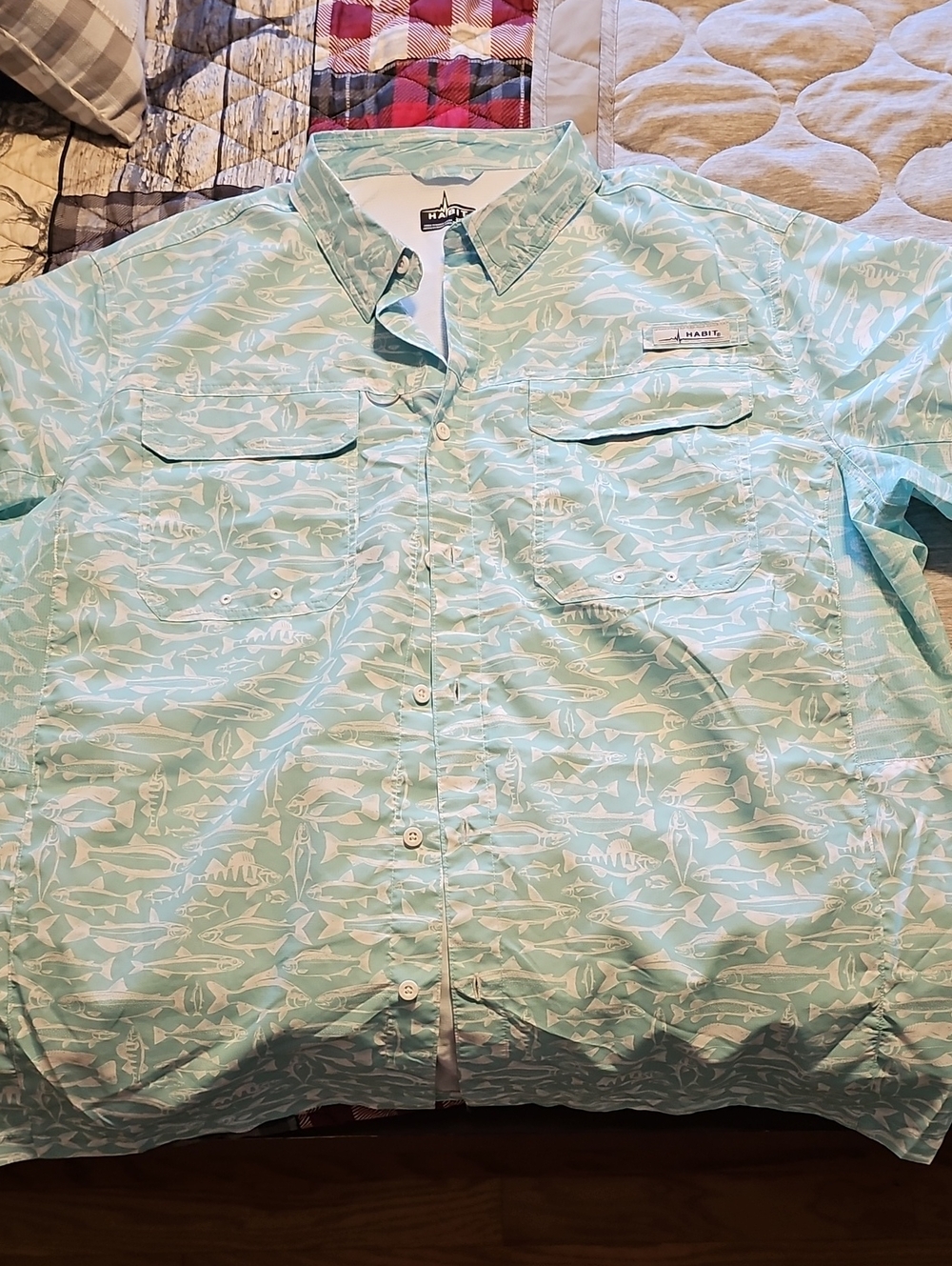 Habitat Men's Aqua Fish-Pattern Short Sleeve Button-Down Shirt
